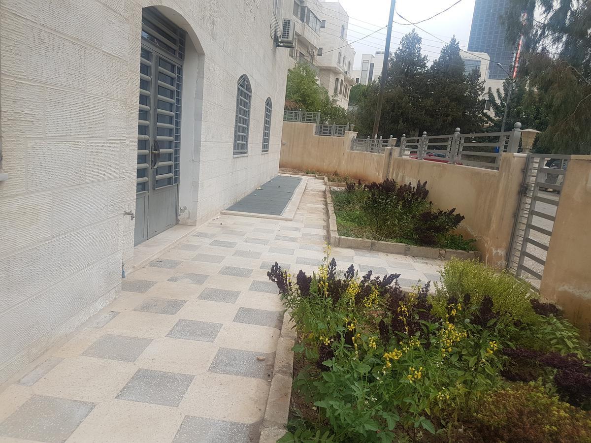 Evana Apartments Amman Exterior photo